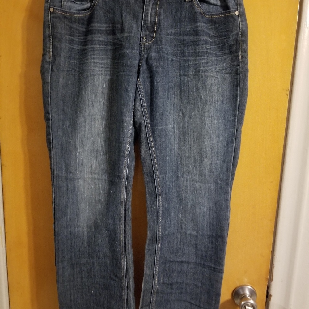 Straight Leg, Curvy Fit Jeans